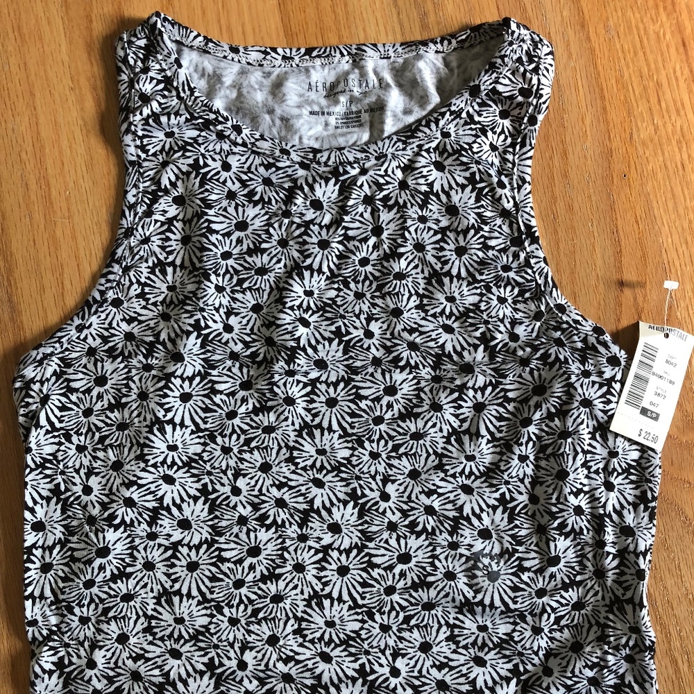 Black and White Floral Crop Top Tank